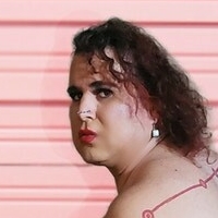 Maxine Tangles Nahé