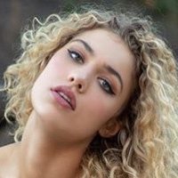Meredith VanCuyk Nahé