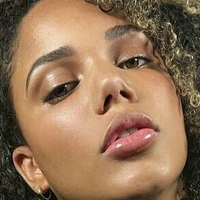 Miss Bonnie Nahé