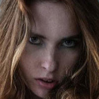 Model Red Nahé