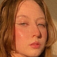 mollymuzefree Nahé