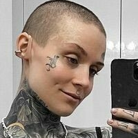 Monami Frost Nahé