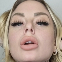 Nadia Nahé