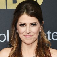Nicole Parker Nahé