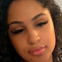 Nikki Nahé