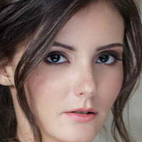 noemi Nahé