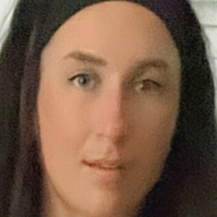 Rachael Ellering Nahé