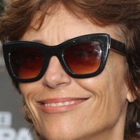 Rachel Ward Nahé