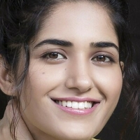 Ruhani Sharma Nahé