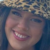 Shania Hawkins Nahé