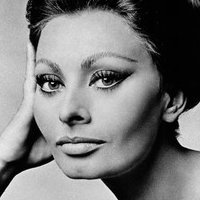 Sophia Loren Nahé