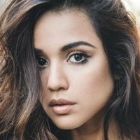 Summer Bishil Nahé
