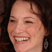 Tracey Adams Nahé