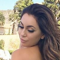 Uldouz Nahé