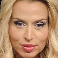 Valeria Marini Nahé