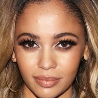 Vanessa Morgan Nahé