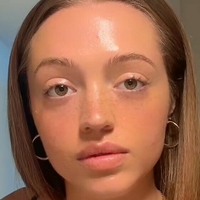 Victoria Waldrip Nahé