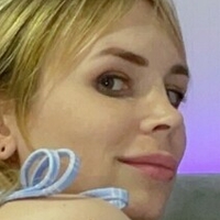 Viitgirl Nahé