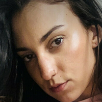 Vikki Mlynn Nahé