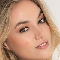 Xena Avramidis Nahé