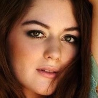 Zoelle Frick Nahé